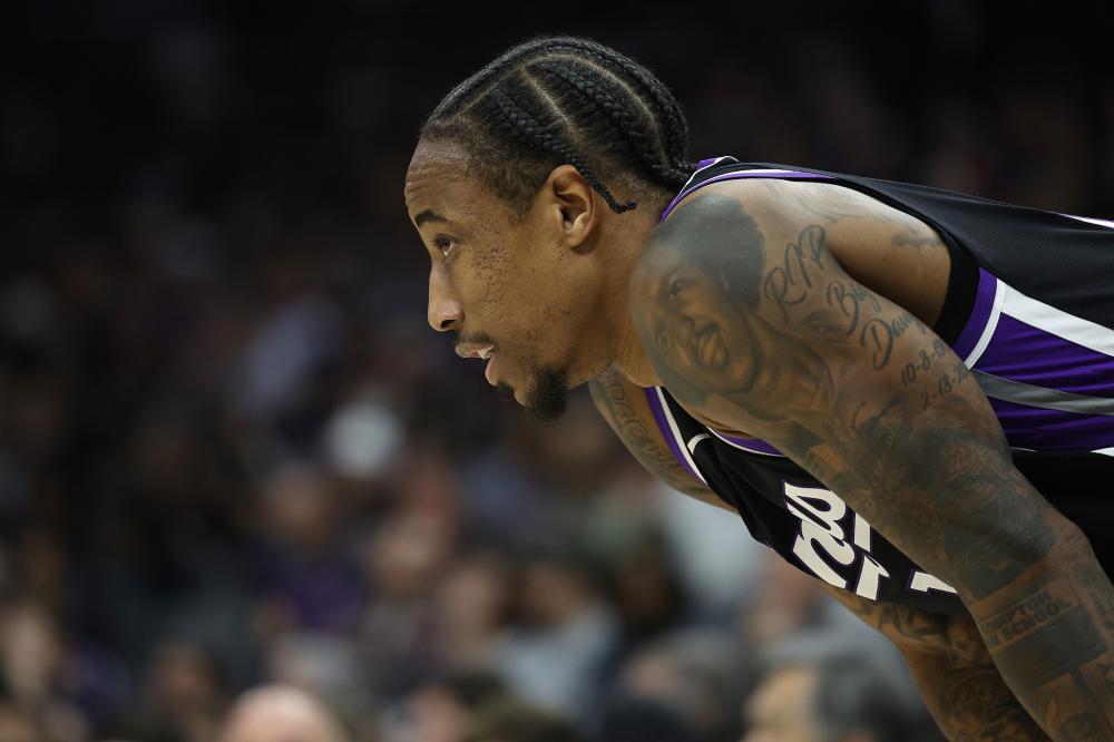 对年轻球员 对年轻球员